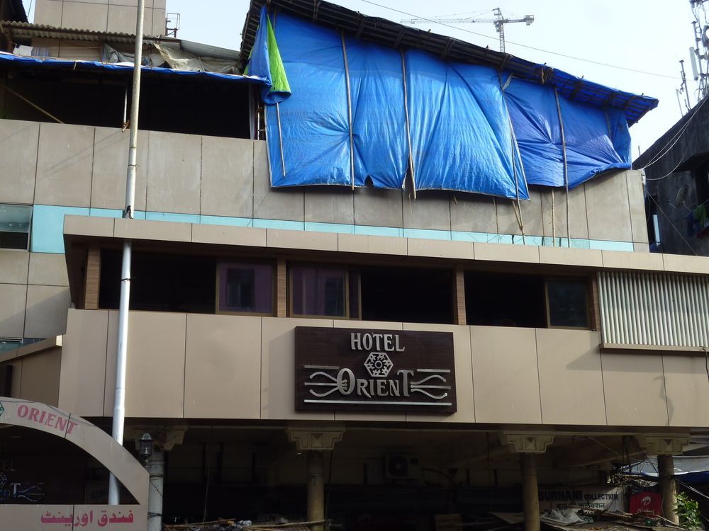 Hotel Orient Palace มุมไบ ภายนอก รูปภาพ